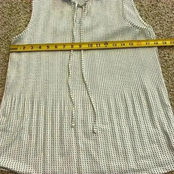 Sleeveless Pleated Ruffle Blouse Adrianna Papell small - Picture 6 of 9